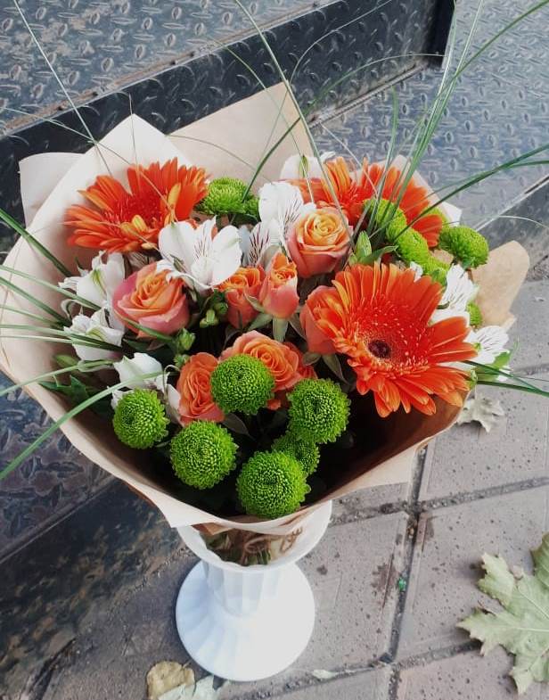 Букет цветов из: Герберы, Хризантемы, Альстромерии и Розы в Печоре