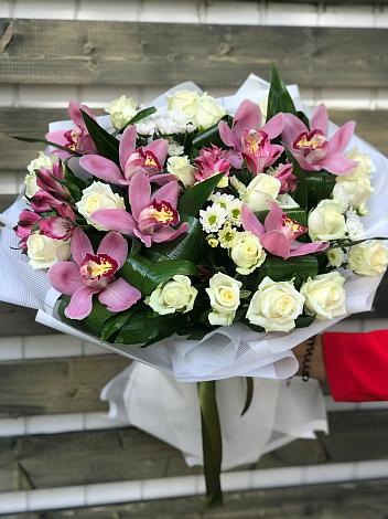Букет цветов из: Розы и Хризантемы в Печоре