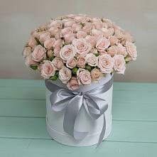 Цветочная композиция из Розы в шляпной коробке в Печоре