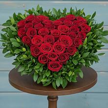 Цветочная композиция из Розы в виде сердца в Печоре