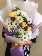 Букет цветов из:  Ирисы, Хризантемы и Розы #REPLACE_PRED# Печоре