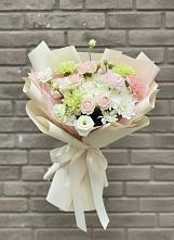 Букет цветов из:  Гвоздики, Розы, Лизиантусы и Хризантемы #REPLACE_PRED# Печоре
