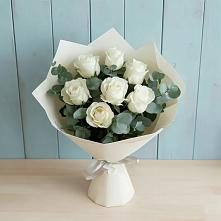 Букет Белые розы в Эвкалипте в Печоре