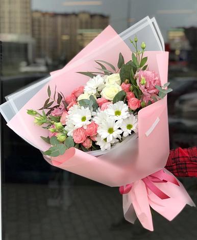 Букет цветов из: Розы, Лизиантусы и Хризантемы в Печоре